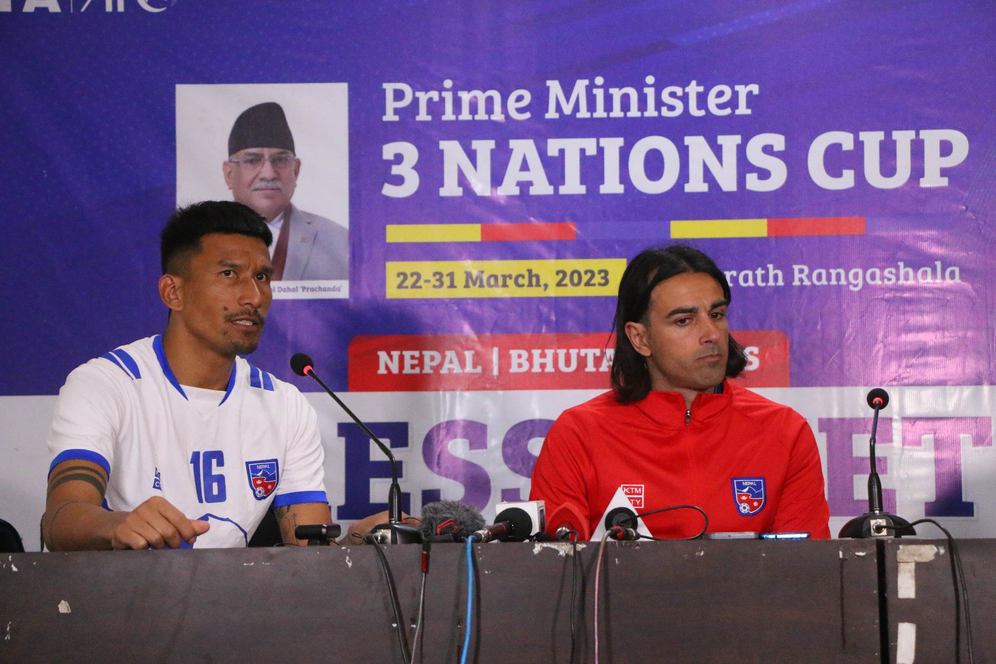 प्रशिक्षक एनेस भन्छन्– खेलाडी विदेशिनु नेपाली फुटबलका लागि दुःखको कुरा हो